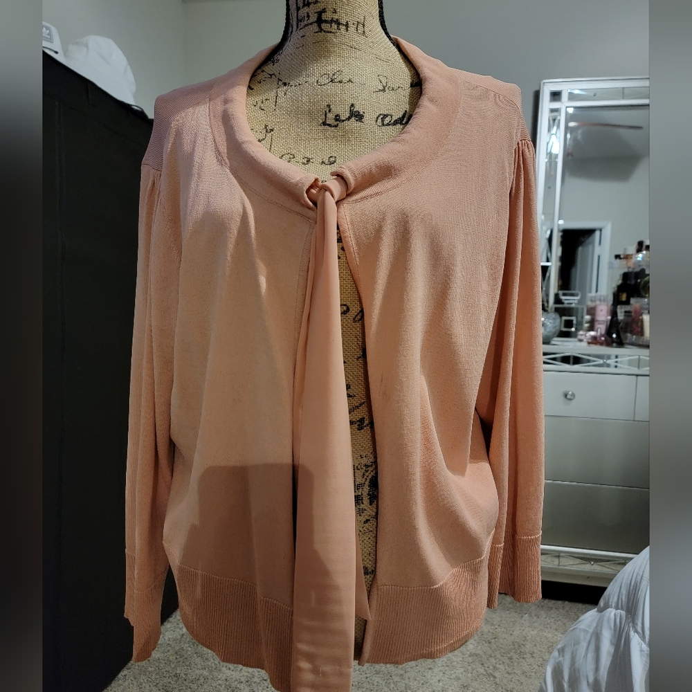 Women tie around neck cardigan. XXL Peach. New York & Company. new condition.